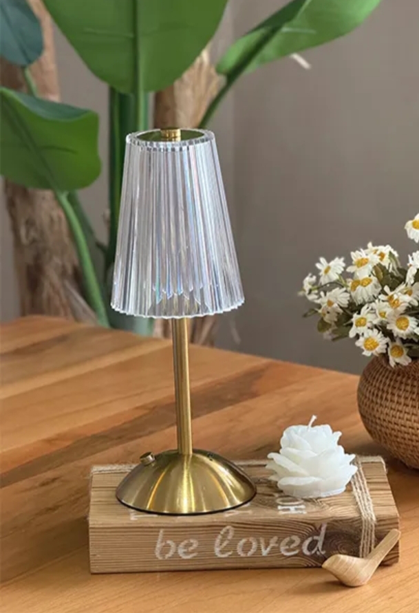 آباژور شارژی رومیزی شیاردار